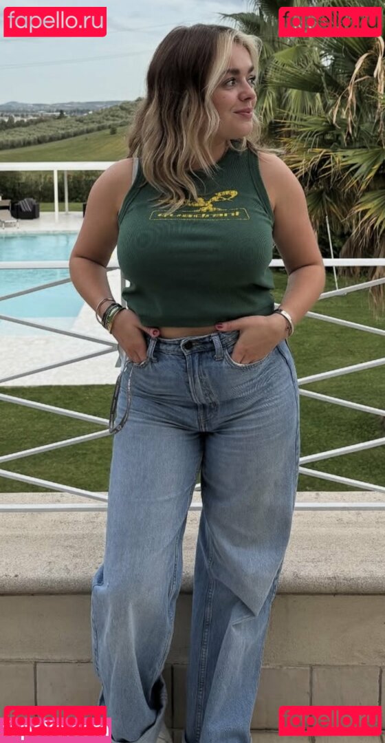 Izzy Hammond Nude Onlyfans Photo 12