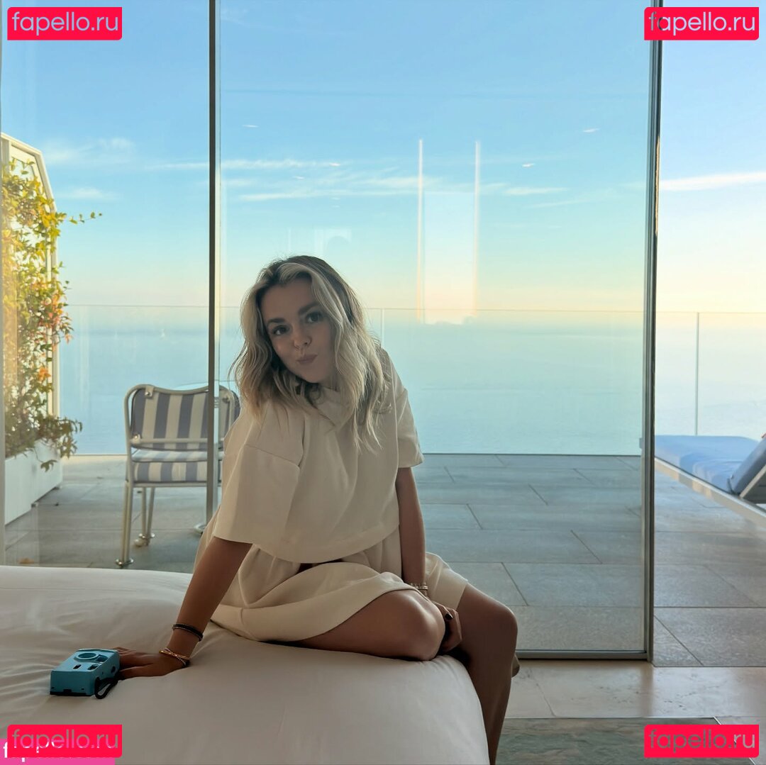 Izzy Hammond Nude Onlyfans Photo 9