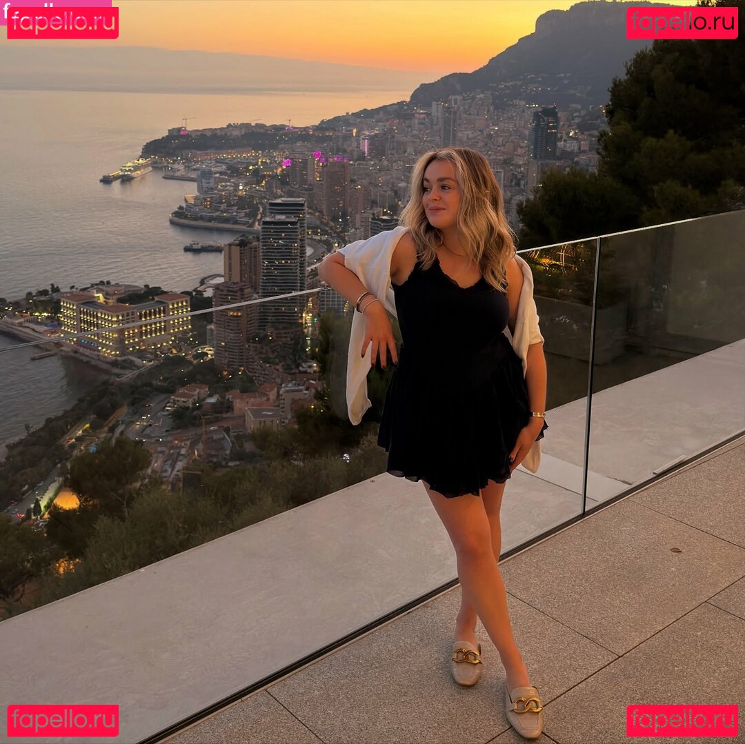 Izzy Hammond Nude Onlyfans Photo 8
