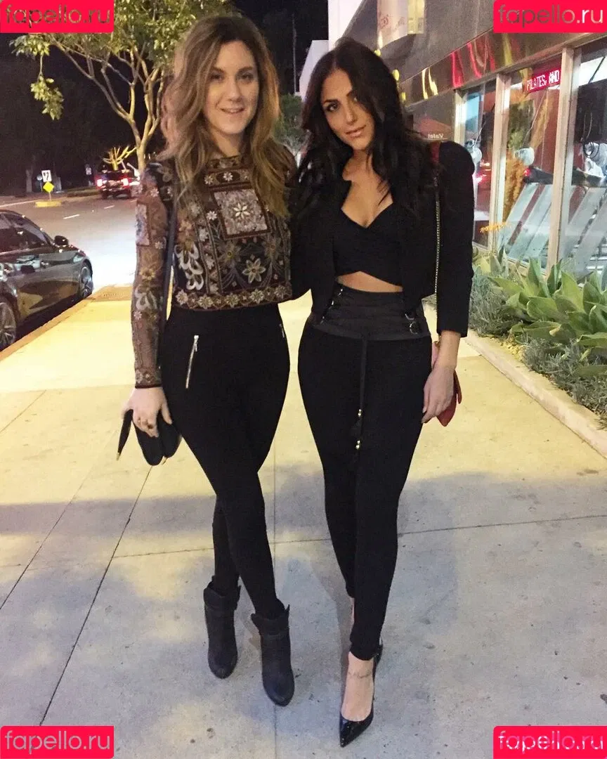 Cassie Scerbo Onlyfans Photo Gallery 