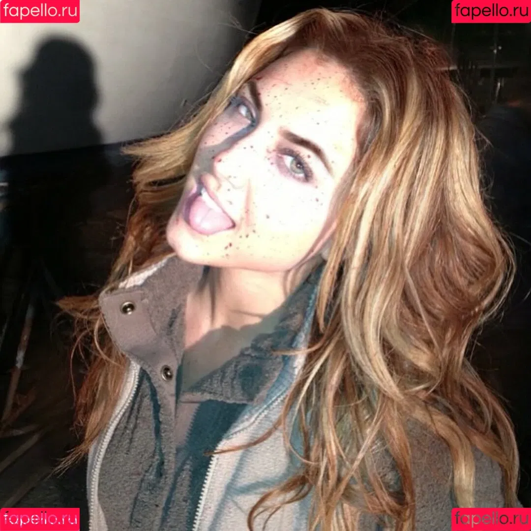 Cassie Scerbo Onlyfans Photo Gallery 
