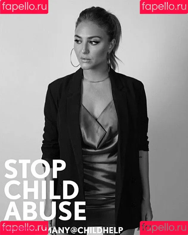 Cassie Scerbo Onlyfans Photo Gallery 