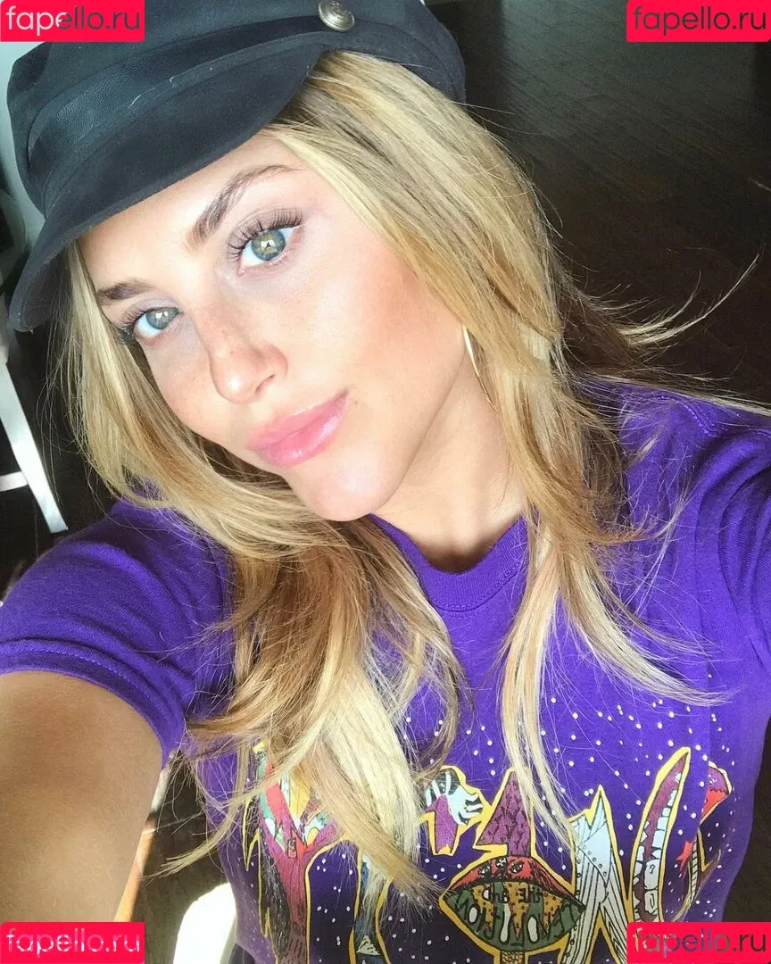 Cassie Scerbo Onlyfans Photo Gallery 