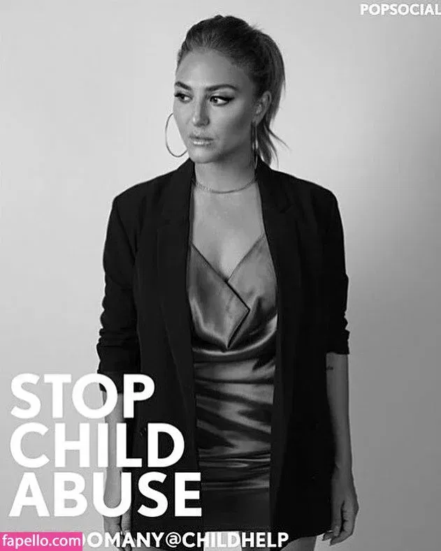 Cassie Scerbo Onlyfans Photo Gallery 