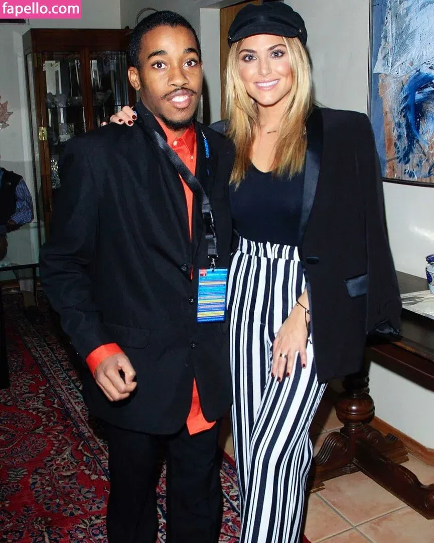 Cassie Scerbo Onlyfans Photo Gallery 