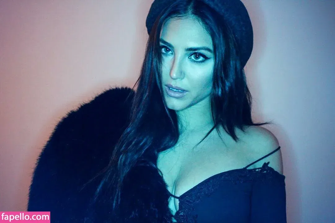 Cassie Scerbo Onlyfans Photo Gallery 