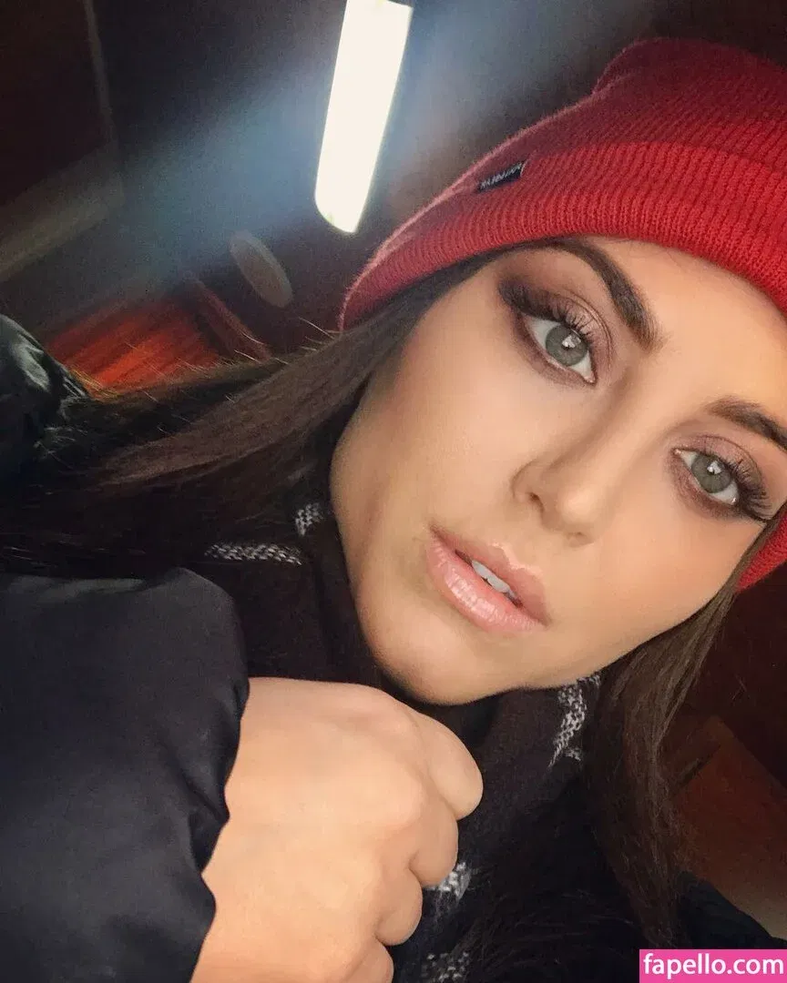 Cassie Scerbo Onlyfans Photo Gallery 