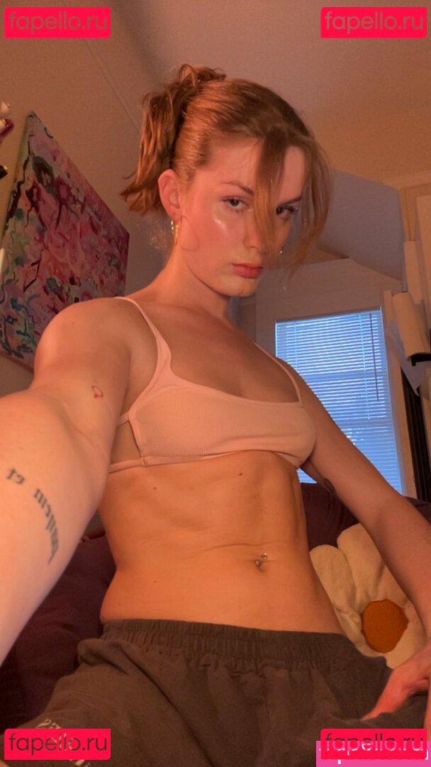 Bambi Snow Nude Onlyfans Photo 30