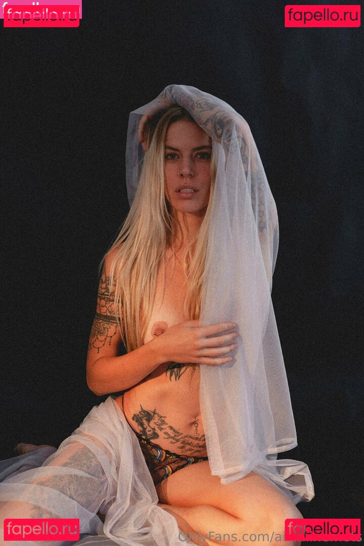 Aiki Niinemets Nude Onlyfans Photo 19
