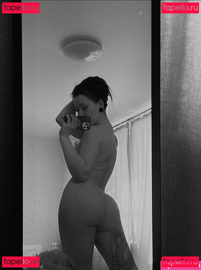 Naydanova Nude Onlyfans Photo 17