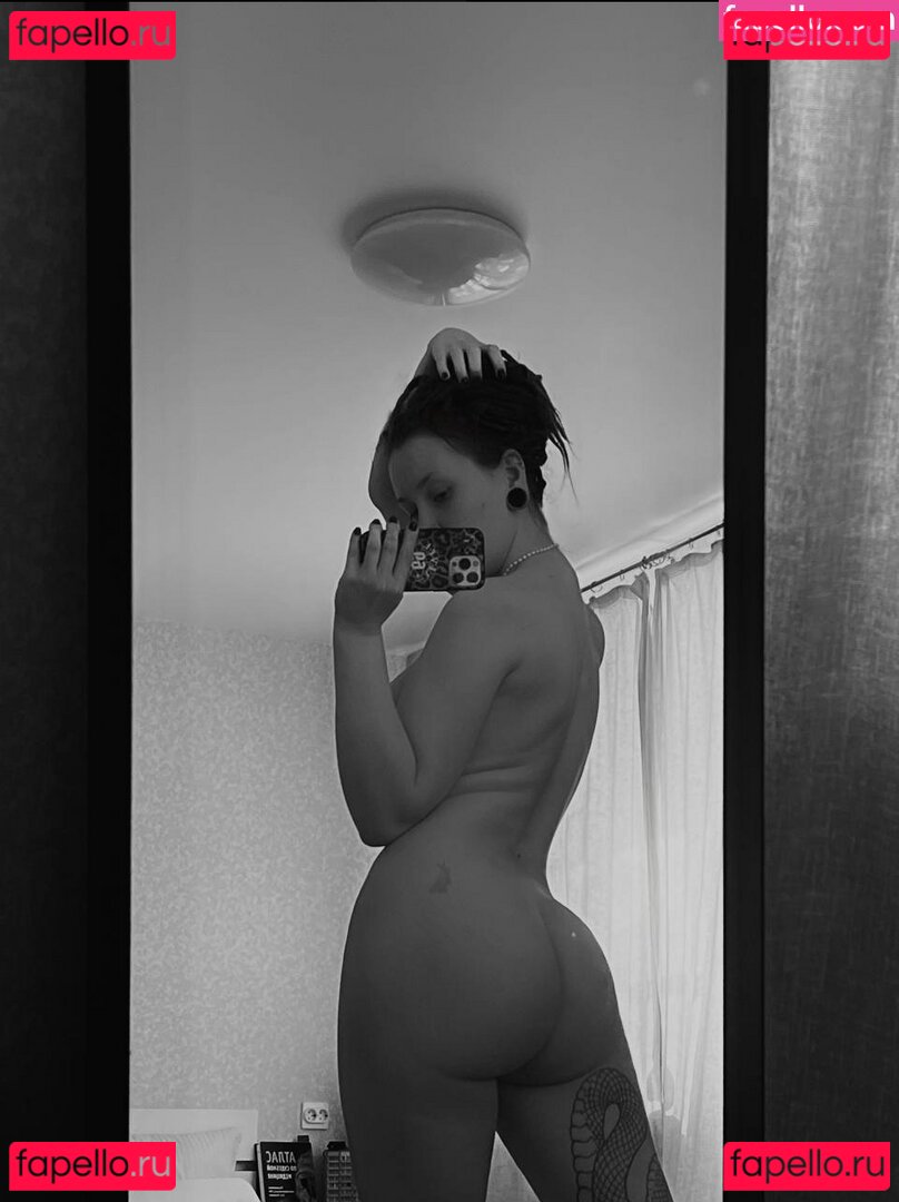 Naydanova Nude Onlyfans Photo 16