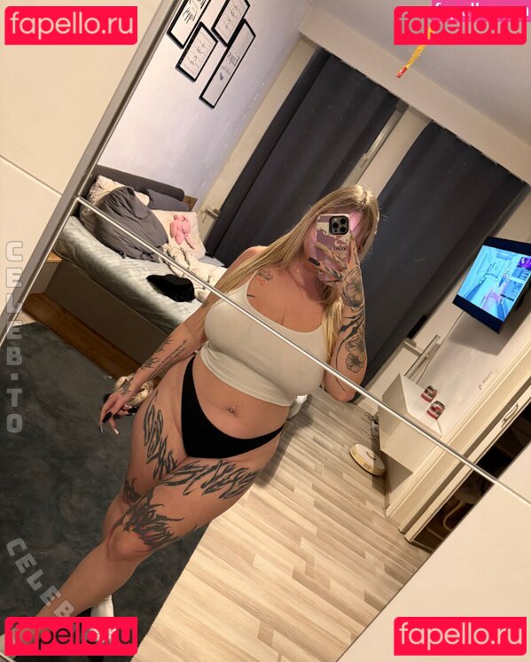 Annalenaaa Nude Onlyfans Photo 6