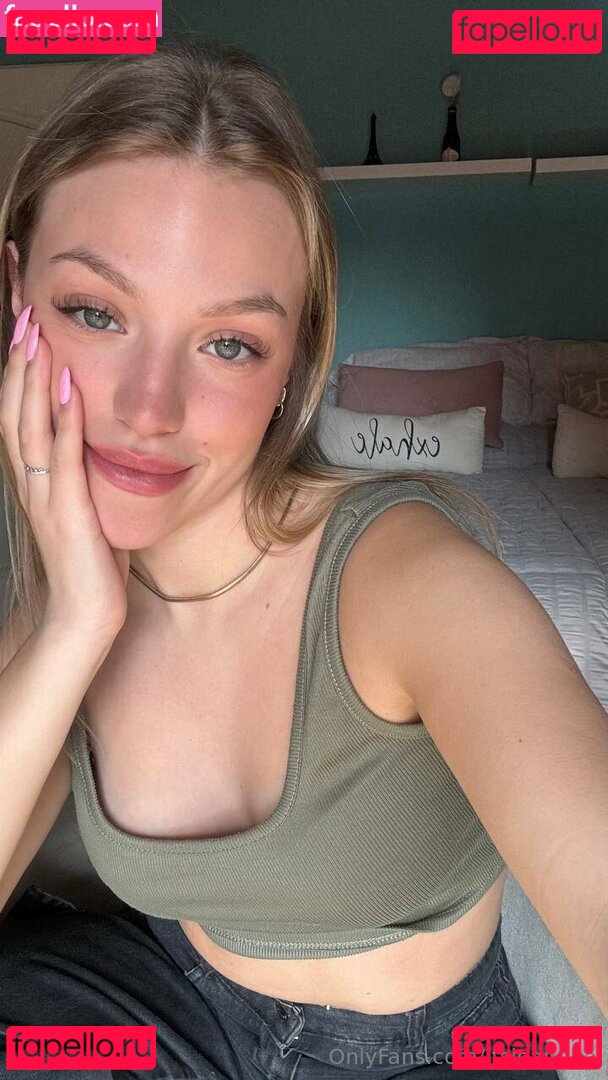 itsloaneee Nude Onlyfans Photo 17