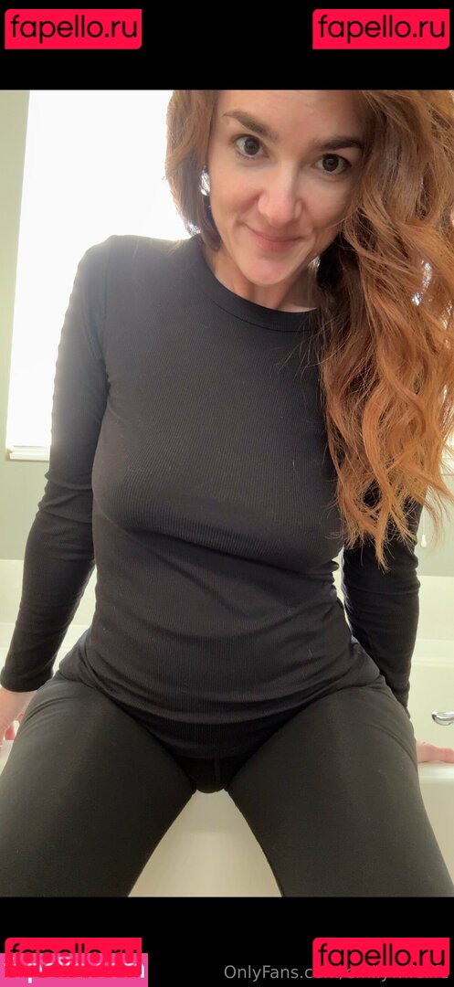 emilywifelife Nude Onlyfans Photo 17