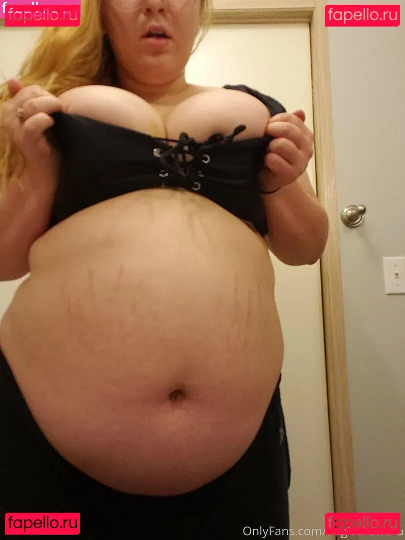 feedistdani Onlyfans Photo Gallery 