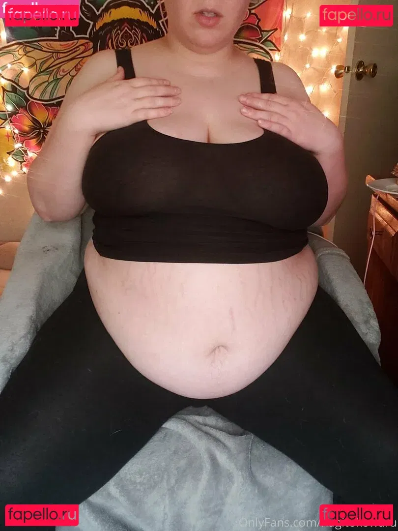 feedistdani Onlyfans Photo Gallery 