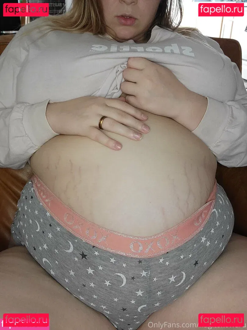 feedistdani Onlyfans Photo Gallery 