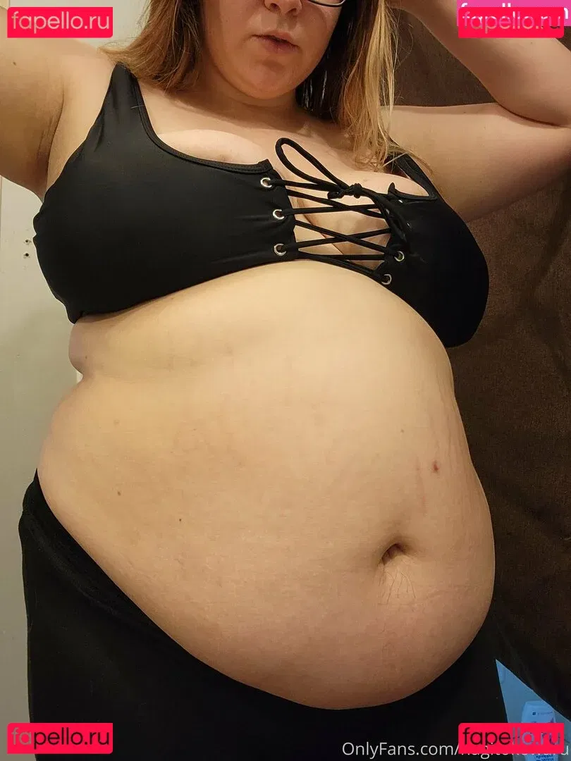 feedistdani Onlyfans Photo Gallery 