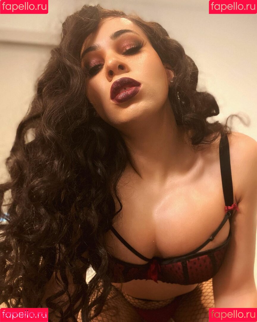 Dr. Persephone Onlyfans Photo Gallery 