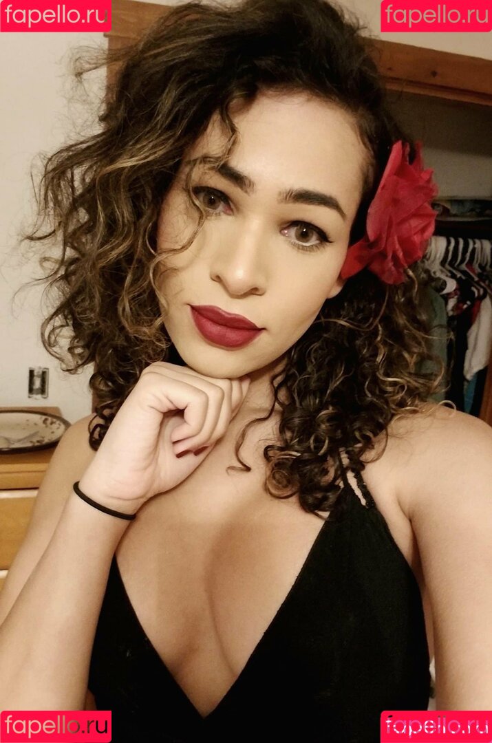 Dr. Persephone Onlyfans Photo Gallery 