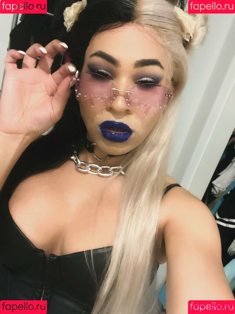 Dr. Persephone Onlyfans Photo Gallery 