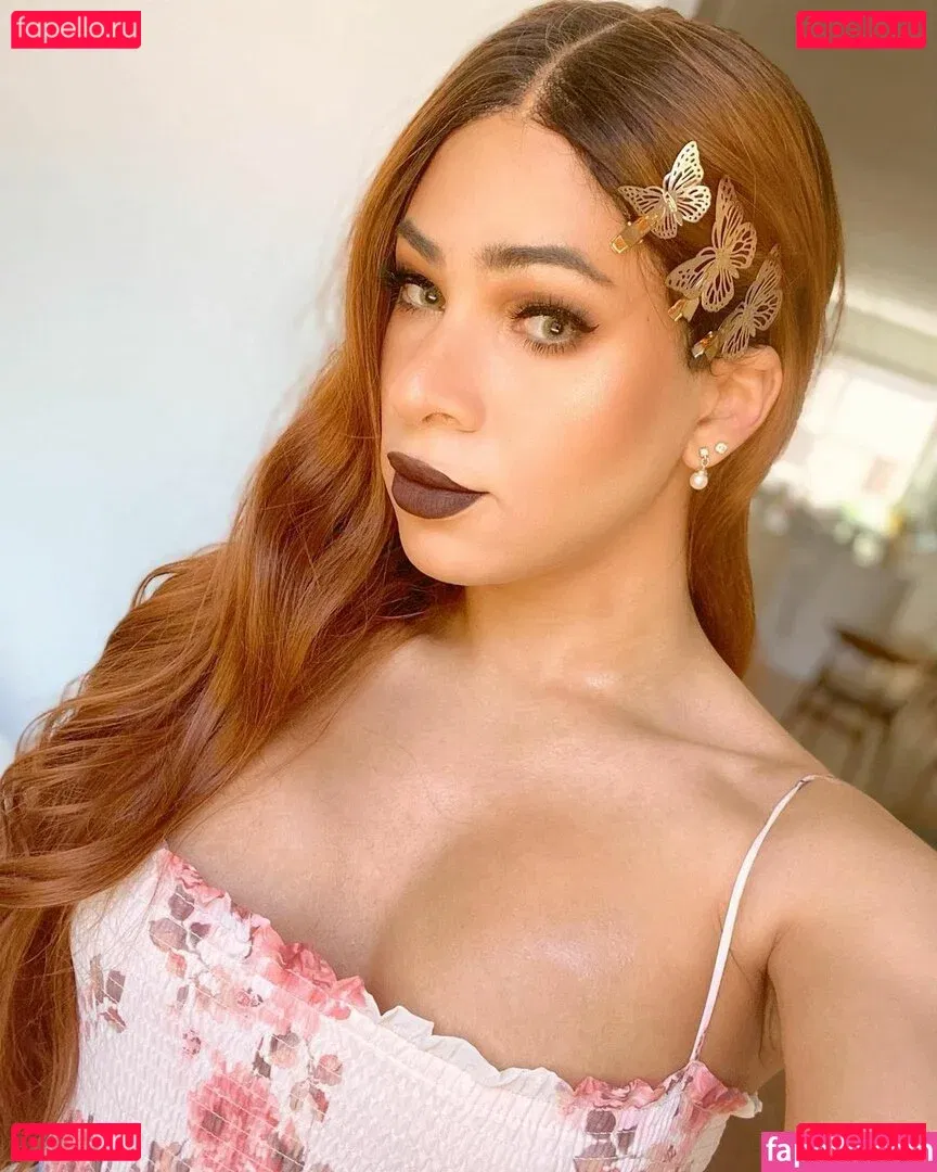 Dr. Persephone Onlyfans Photo Gallery 