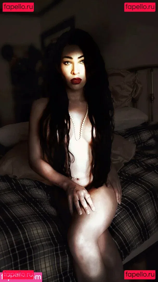 Dr. Persephone Onlyfans Photo Gallery 