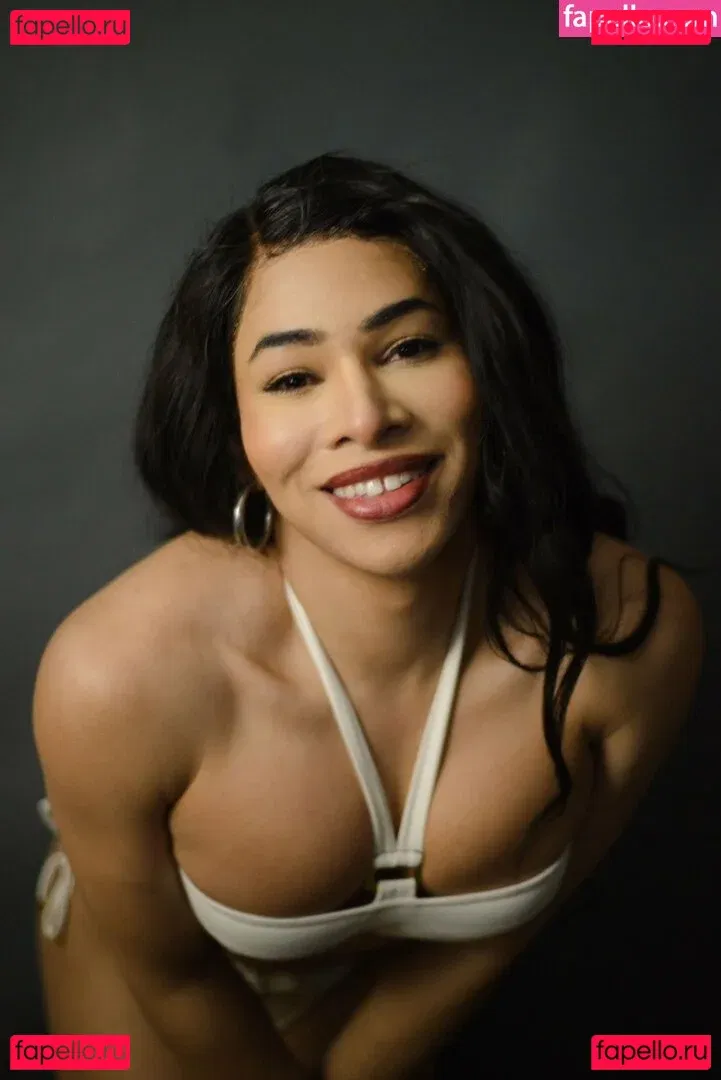 Dr. Persephone Onlyfans Photo Gallery 