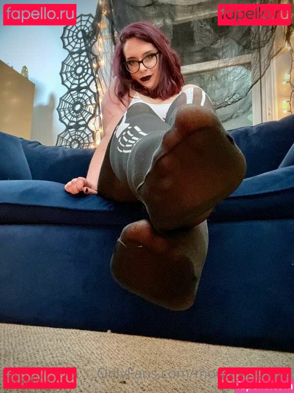 Roxie Rusalka Nude Onlyfans Photo 21