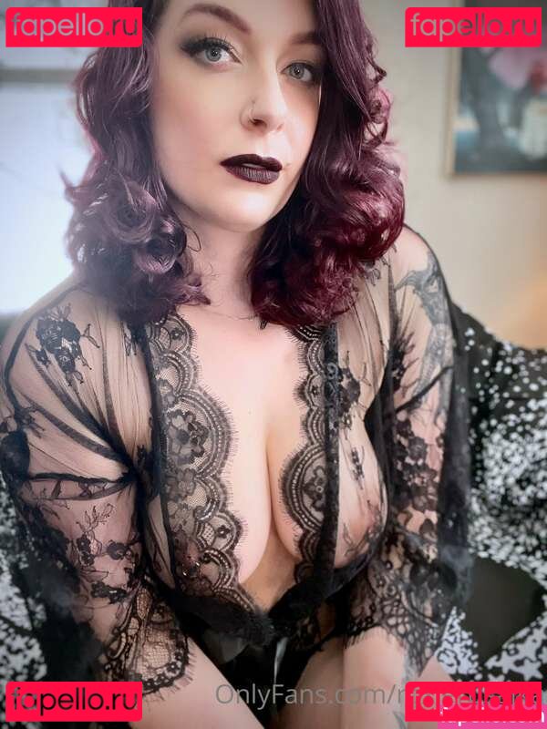 Roxie Rusalka Nude Onlyfans Photo 10