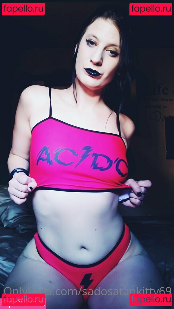 sadosatankitty69 Nude Onlyfans Photo 24
