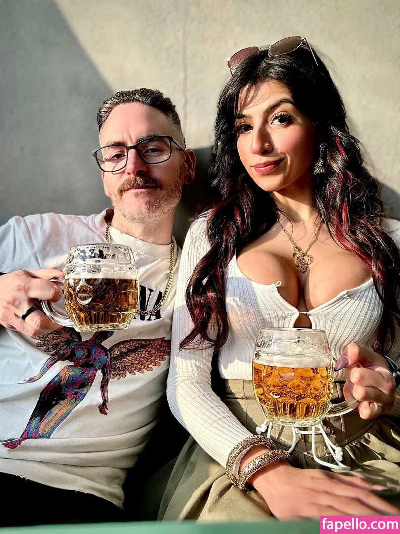 Aaliyah Yasin Onlyfans Photo Gallery 