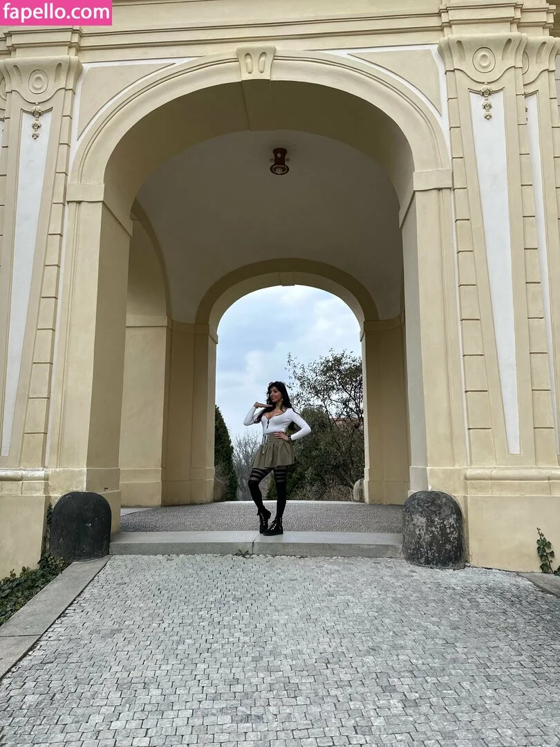 Aaliyah Yasin Onlyfans Photo Gallery 