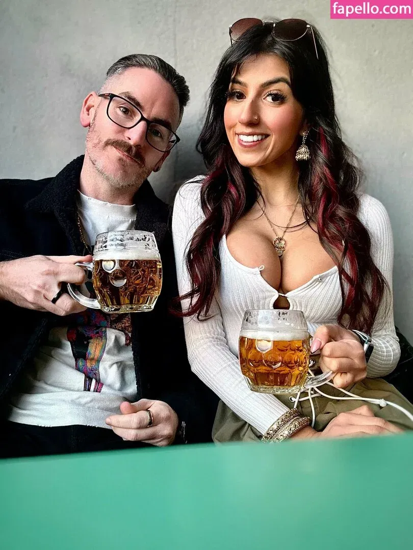 Aaliyah Yasin Onlyfans Photo Gallery 