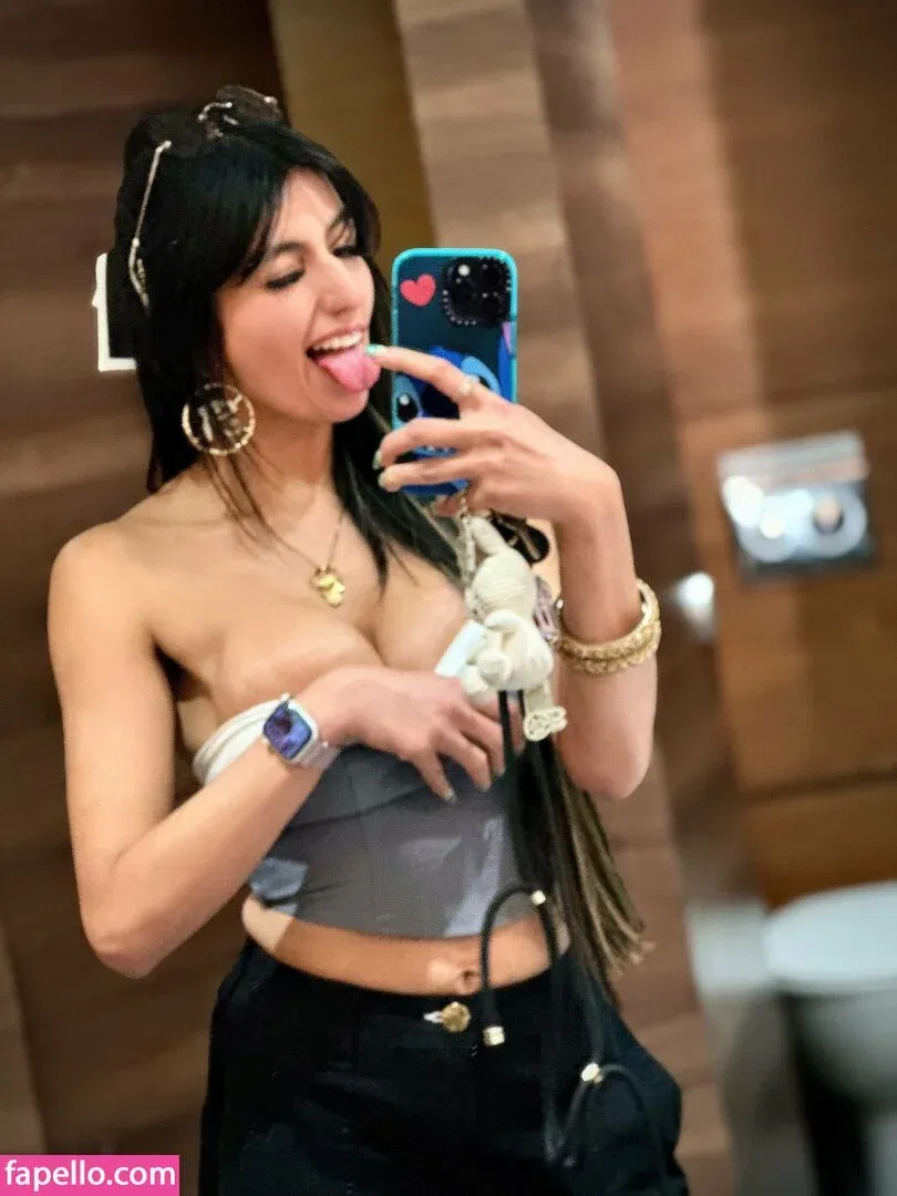 Aaliyah Yasin Onlyfans Photo Gallery 