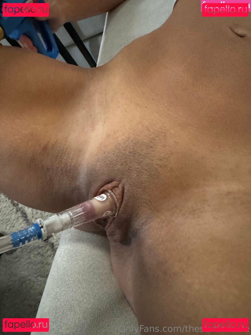 thestuffedwife Nude Onlyfans Photo 16