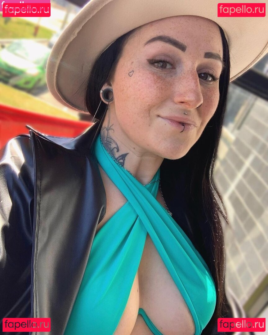 Catherine Patry Nude Onlyfans Photo 37