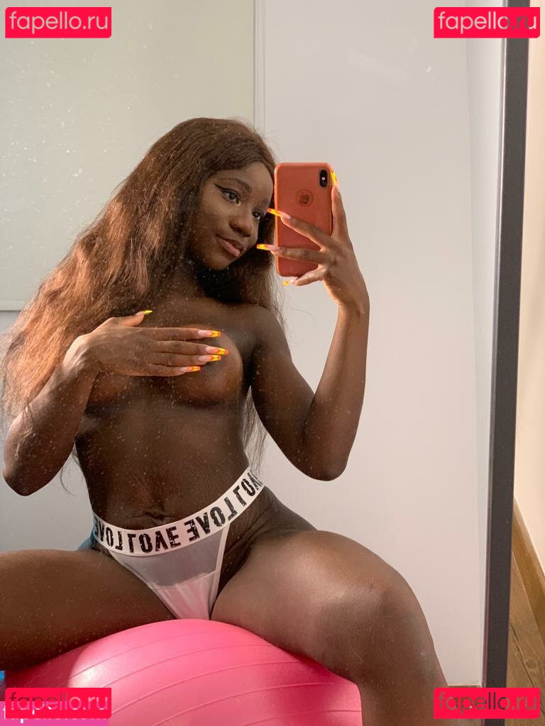 sarah-brown Nude Onlyfans Photo 40