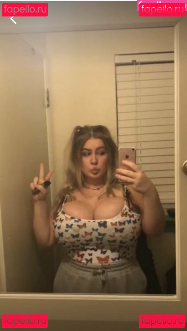 Grace Kivlin Nude Onlyfans Photo 38