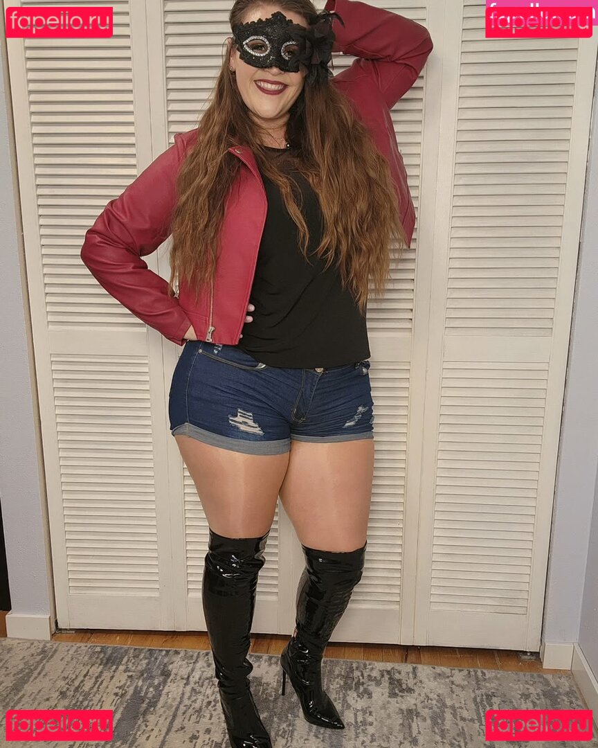 Lana VIP Nude Onlyfans Photo 3