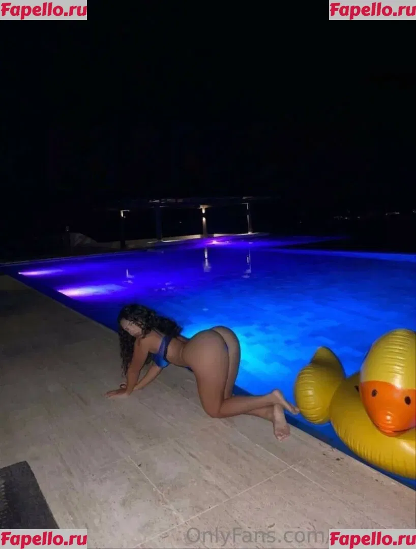 Melimtx Onlyfans Photo Gallery 