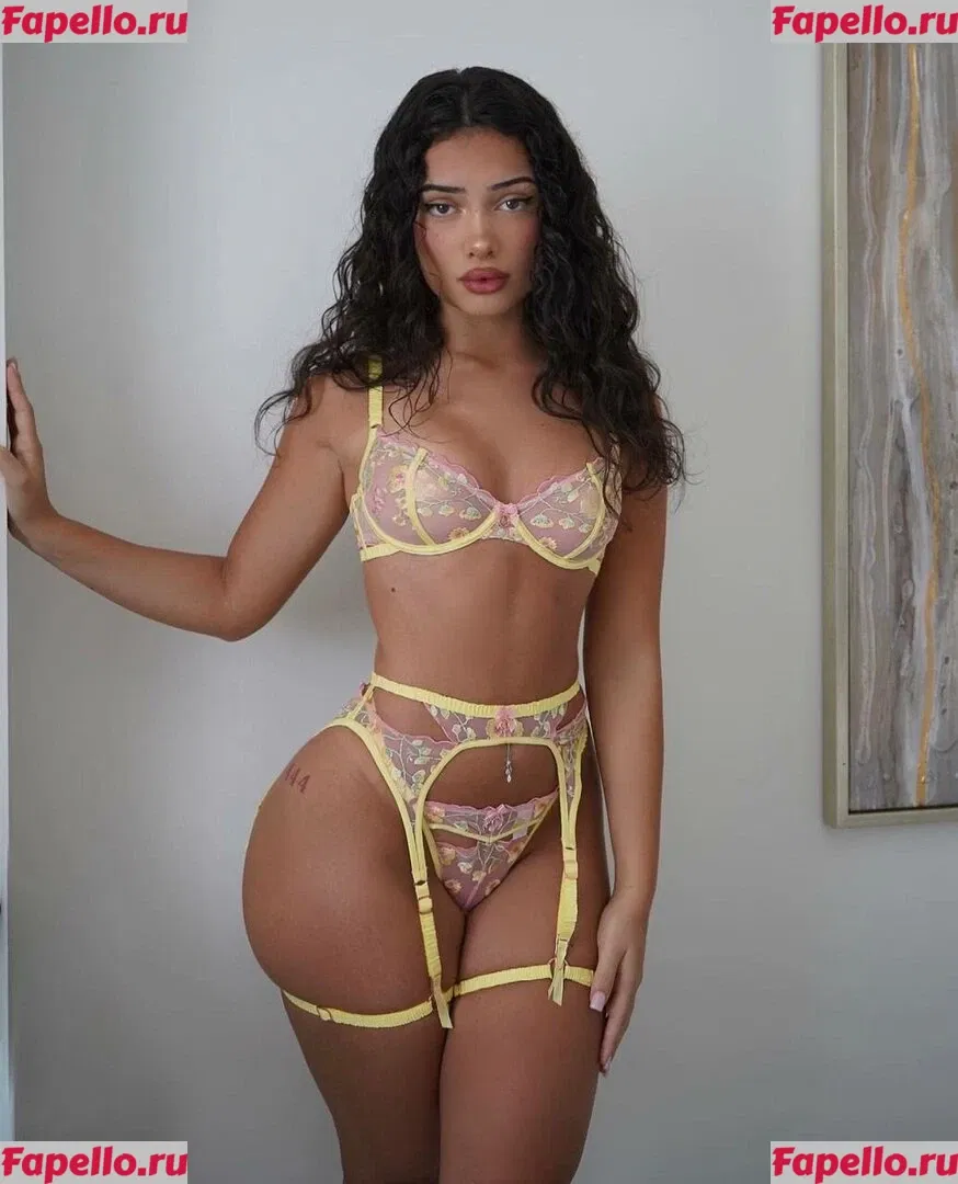 Melimtx Onlyfans Photo Gallery 