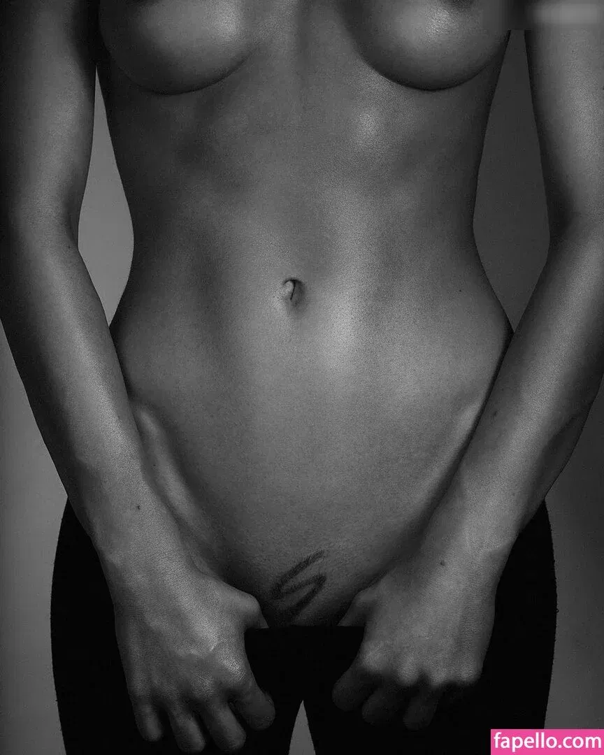 Melimtx Onlyfans Photo Gallery 