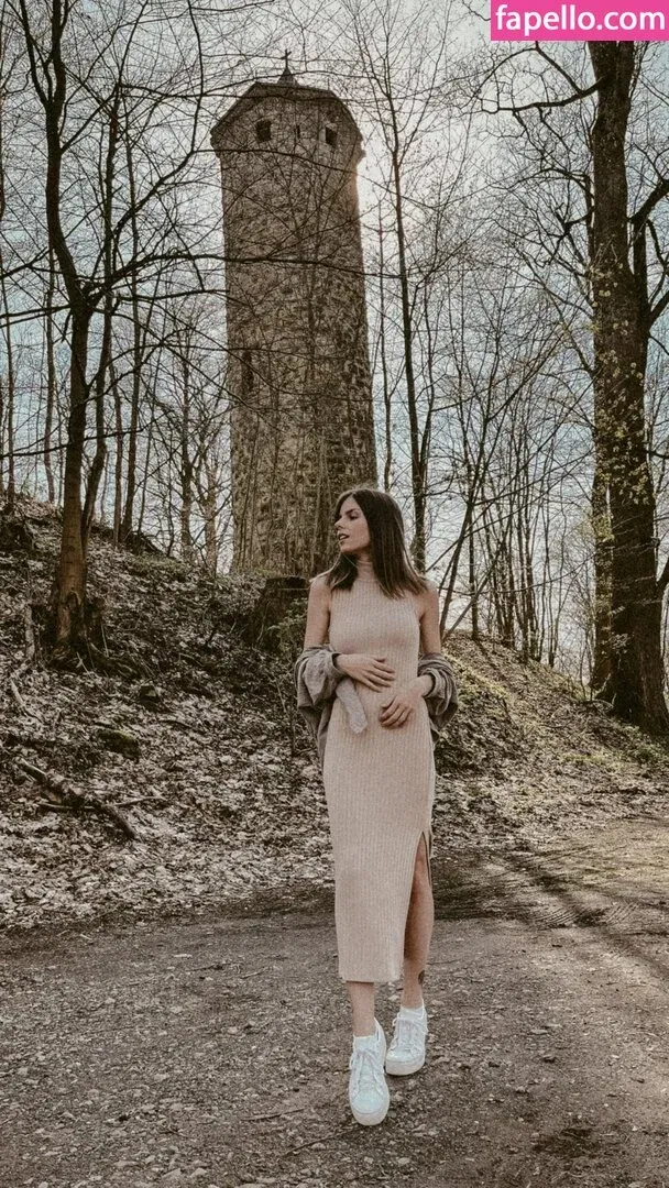 Melimtx Onlyfans Photo Gallery 