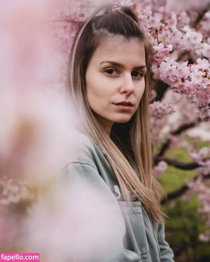 Melimtx Onlyfans Photo Gallery 