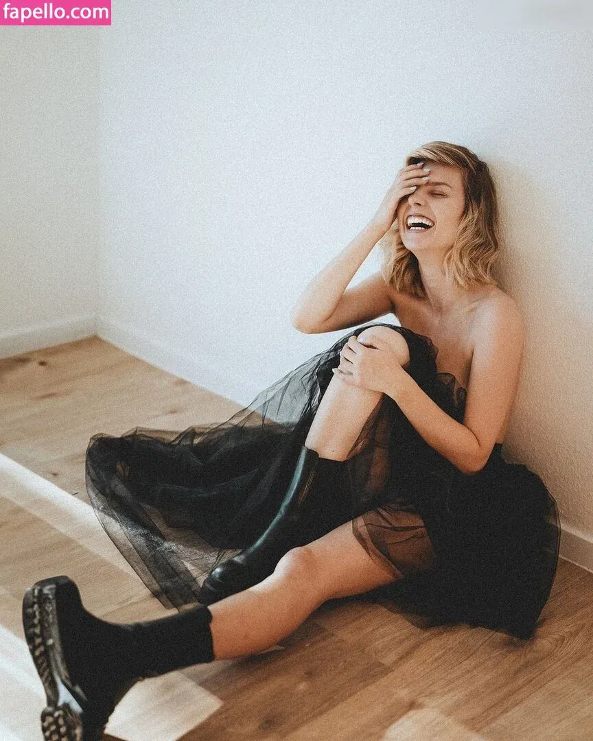 Melimtx Onlyfans Photo Gallery 