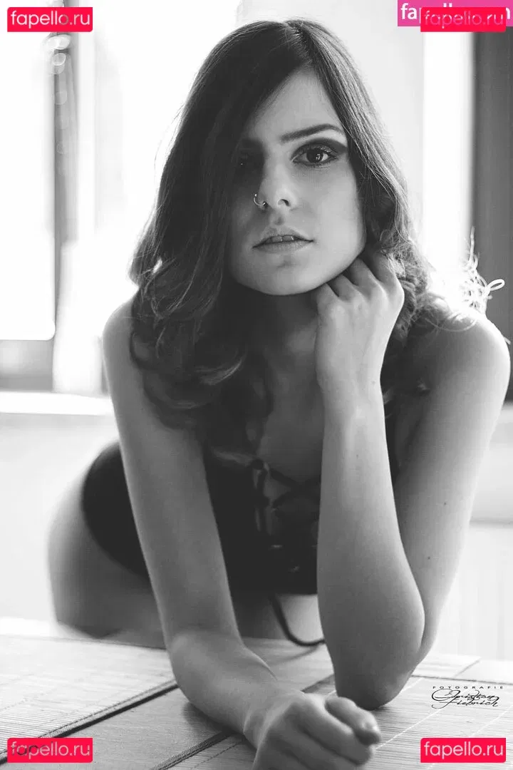 Melimtx Onlyfans Photo Gallery 