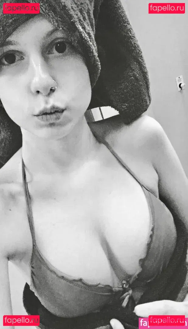 Melimtx Onlyfans Photo Gallery 