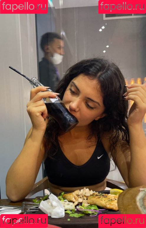 Melimtx Onlyfans Photo Gallery 