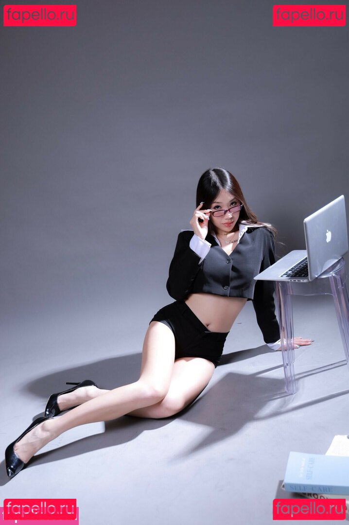 Yoshibaby Nude Onlyfans Photo 8